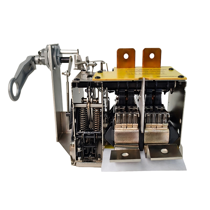 Interruptor automático de aceite monofásico 625A CSP vista frontal curva