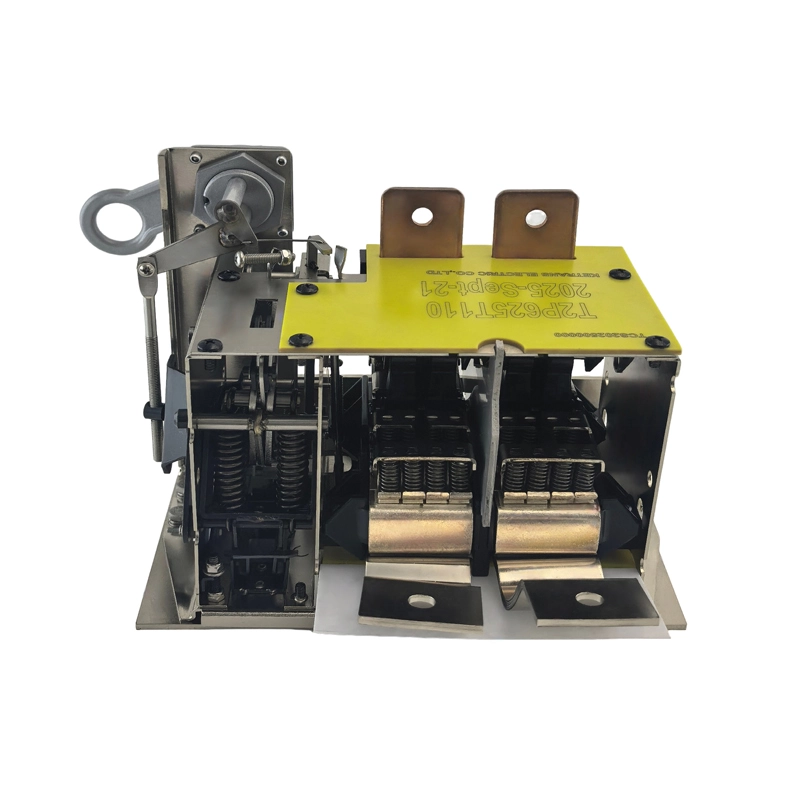 Vista trasera del transformador monofásico CSP inmerso en aceite 625A, terminales de cableado de cobre mostrados